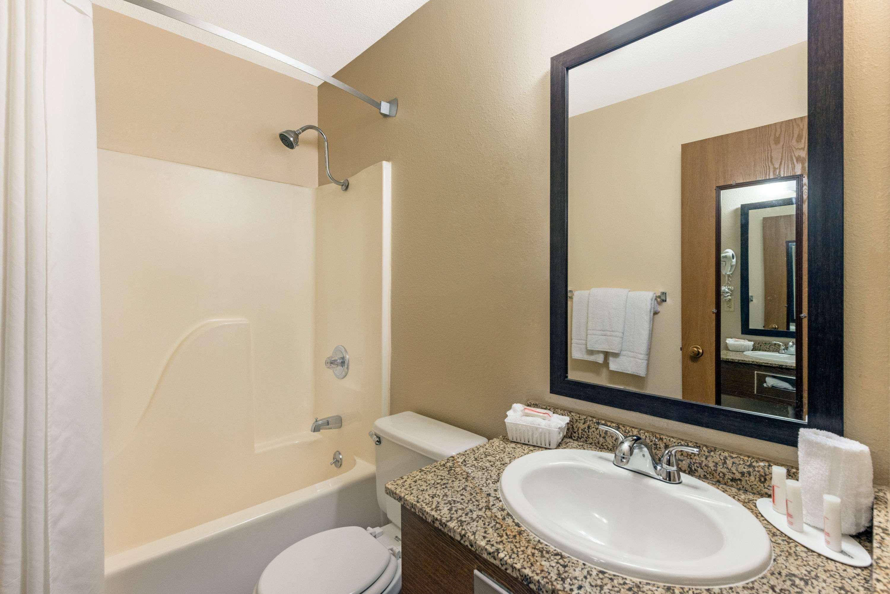 Super 8 By Wyndham Poplar Bluff Missouri Hotell Exteriör bild