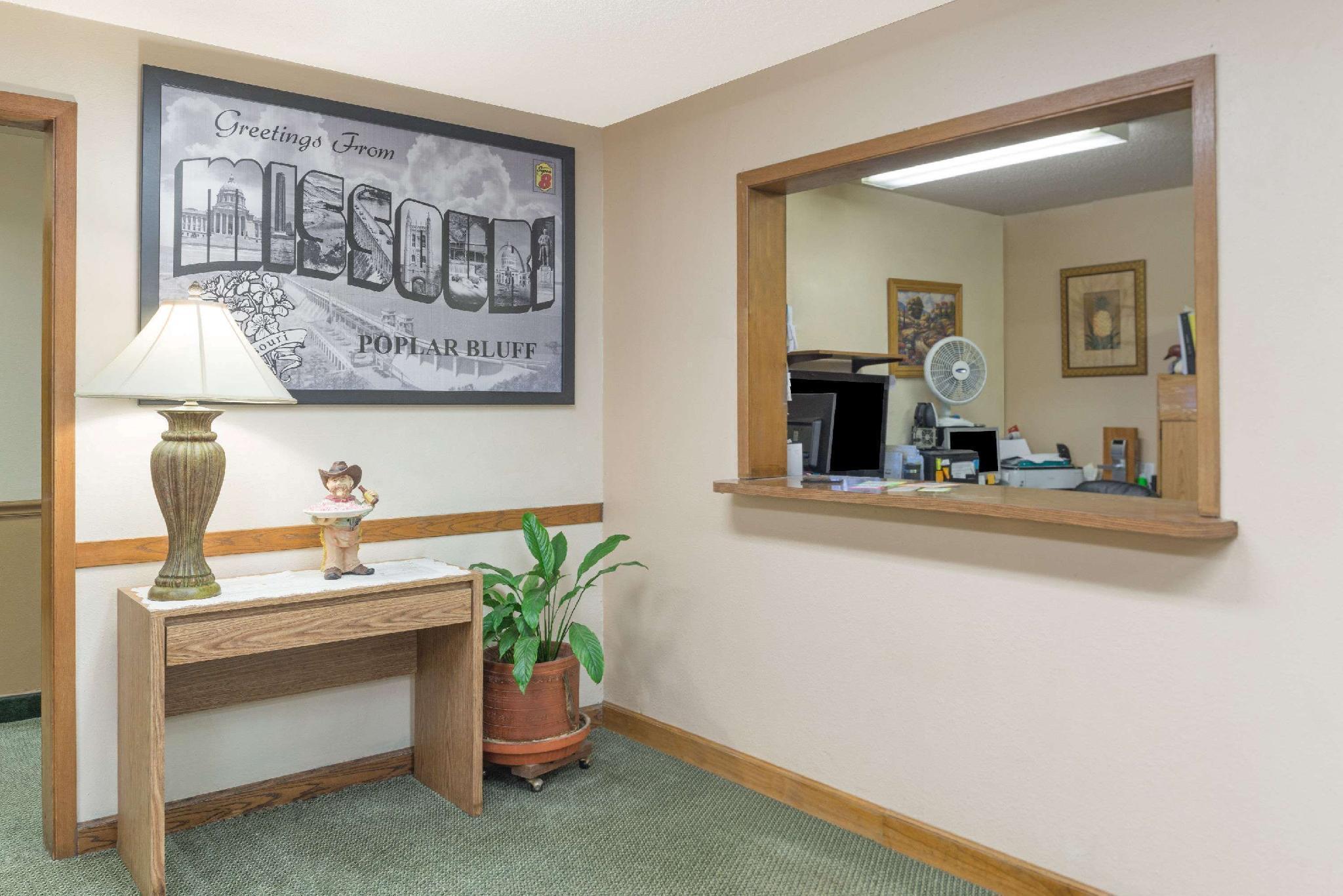 Super 8 By Wyndham Poplar Bluff Missouri Hotell Exteriör bild