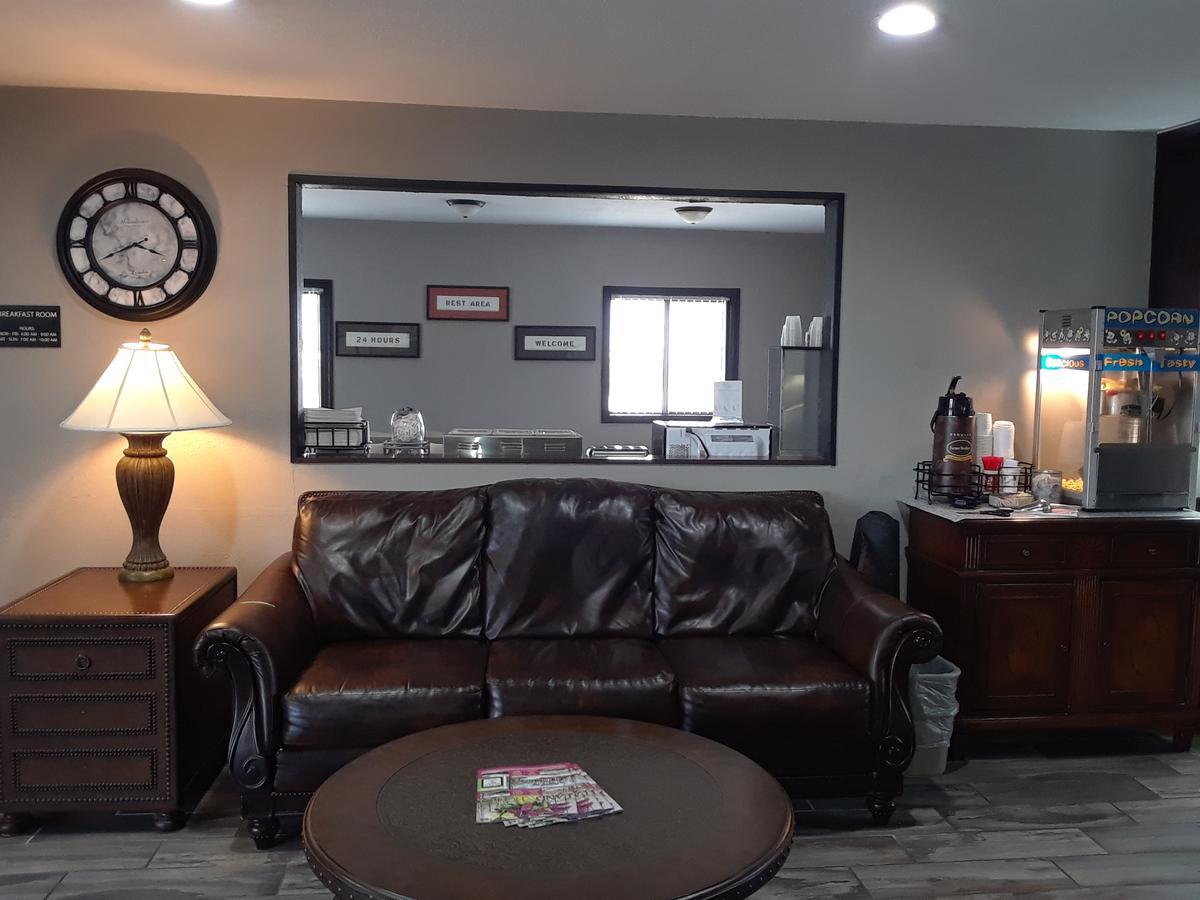 Super 8 By Wyndham Poplar Bluff Missouri Hotell Exteriör bild