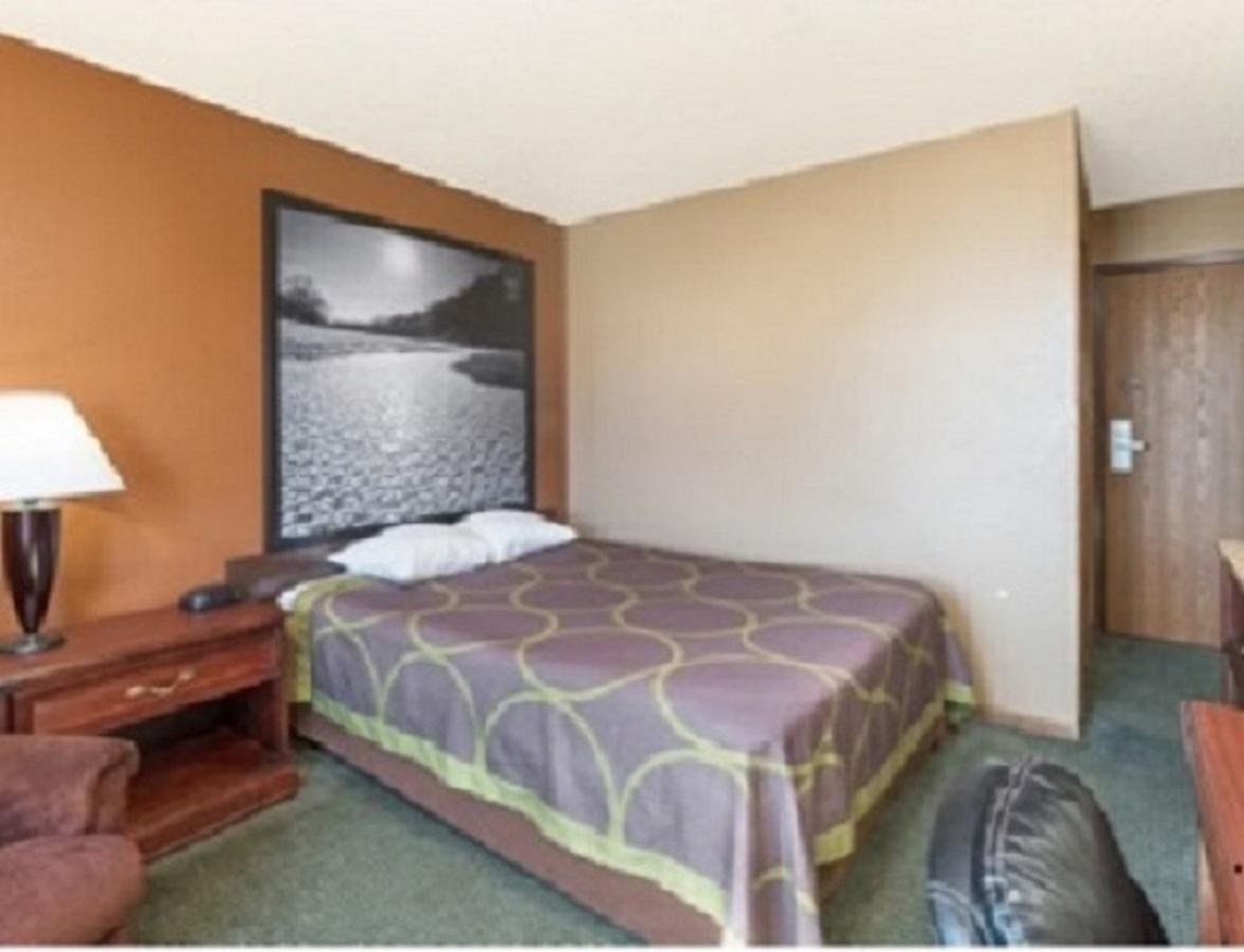 Super 8 By Wyndham Poplar Bluff Missouri Hotell Exteriör bild
