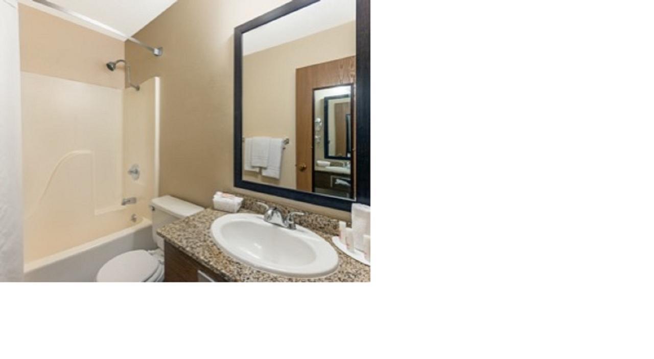 Super 8 By Wyndham Poplar Bluff Missouri Hotell Exteriör bild