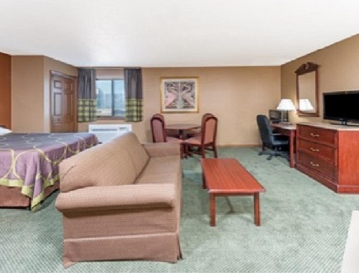 Super 8 By Wyndham Poplar Bluff Missouri Hotell Exteriör bild